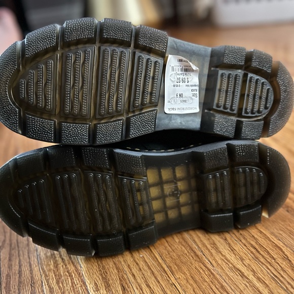 Size 11 Doc Martens (NEW) - Picture 3 of 6